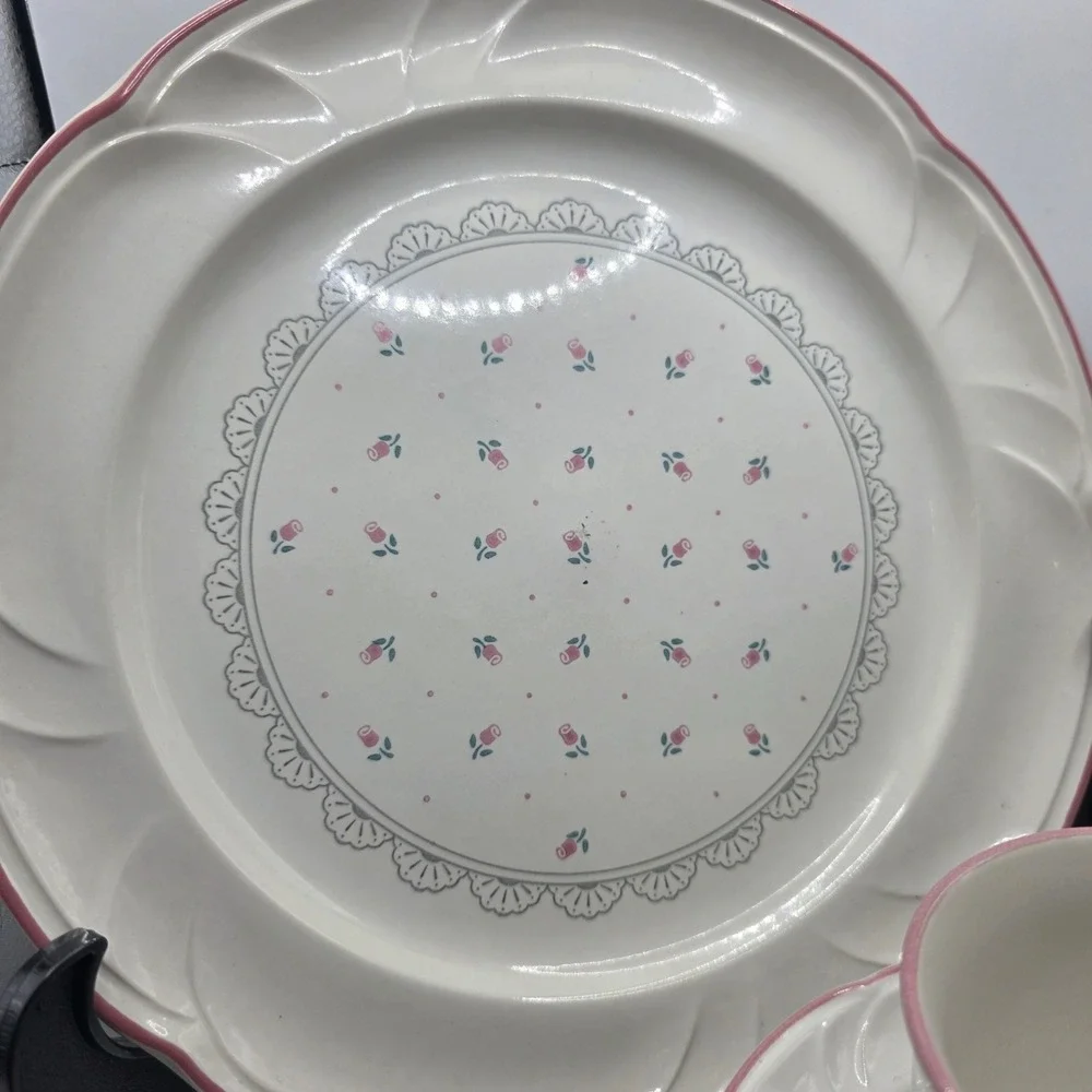 Victoriana by CHD 1988 setting for 3 Dinner Plate, Bowl, Cup, Saucer 90s Cottage